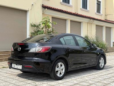 Mazda 3 - ảnh 1