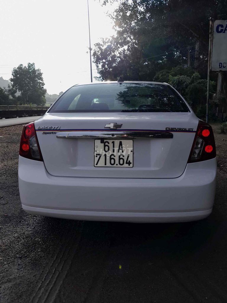 Chevrolet Lacetti - ảnh 3