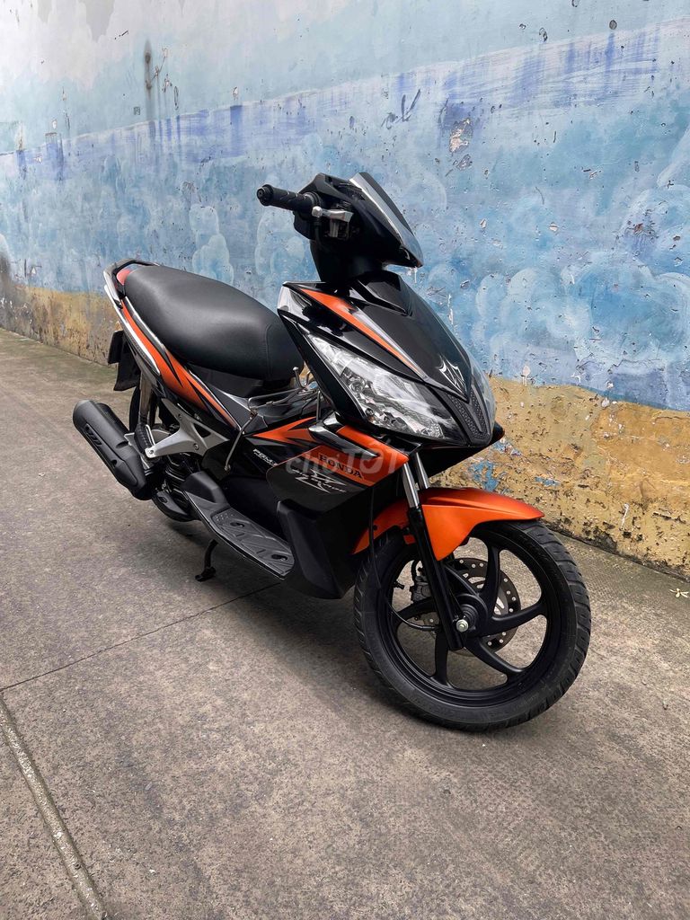 Honda Air Blade 2011 - ảnh 2
