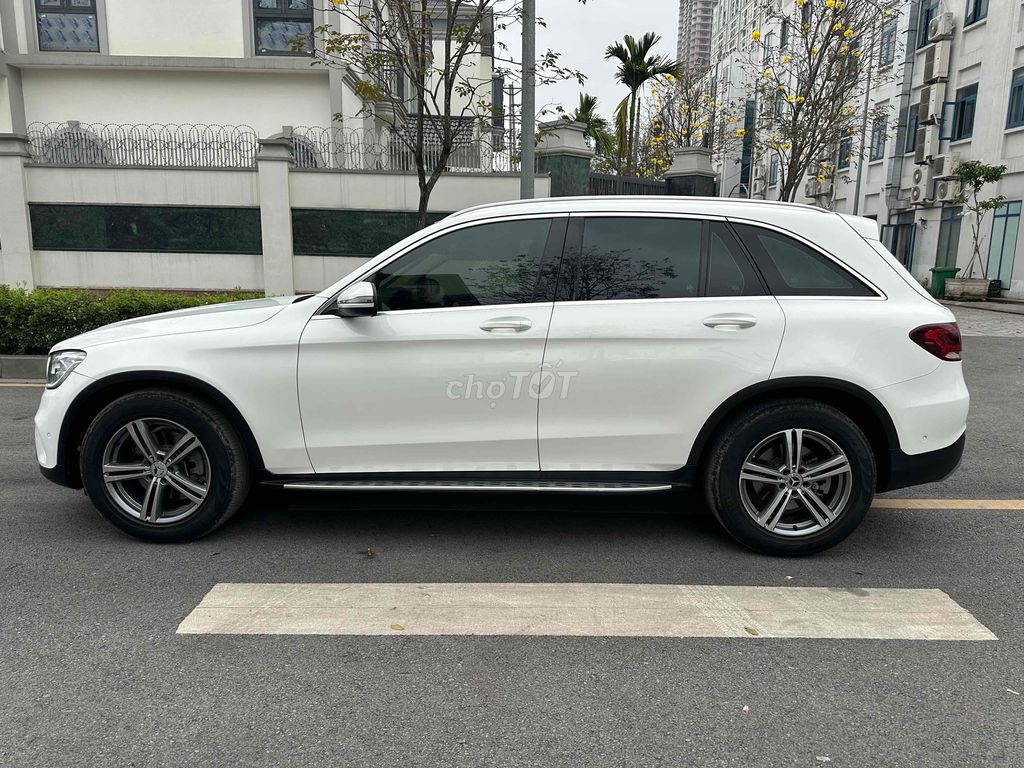 Mercedes-Benz 2020 - ảnh 3