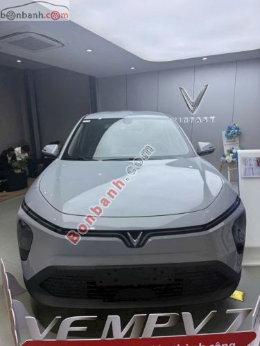 VinFast VF MPV 7 AT 2026 - ảnh 1