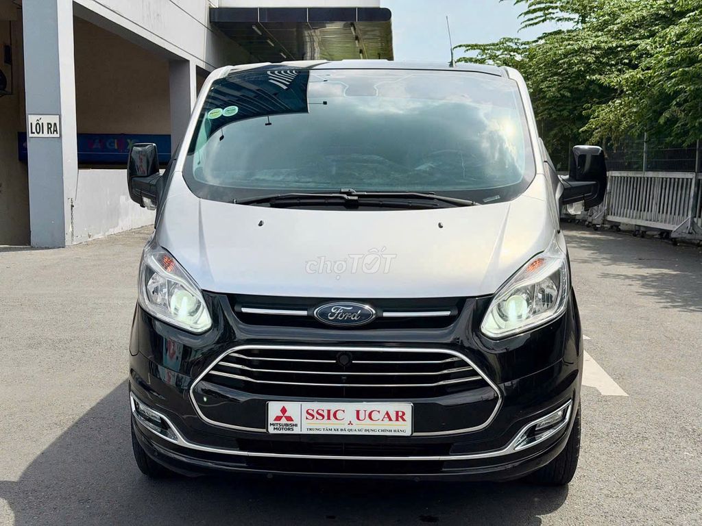 Ford Tourneo - ảnh 2