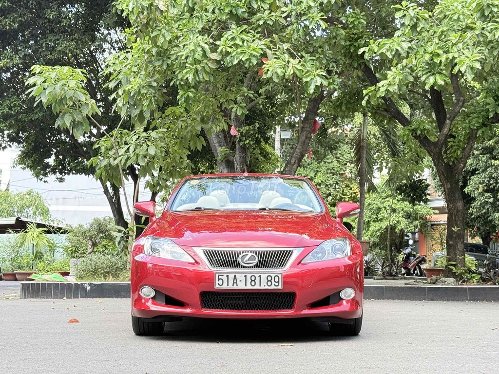 Lexus 2010 - ảnh 1
