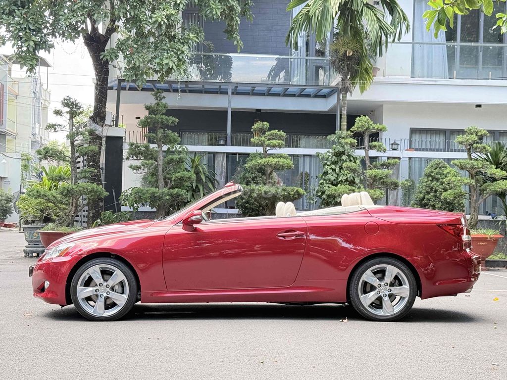 Lexus 2010 - ảnh 3