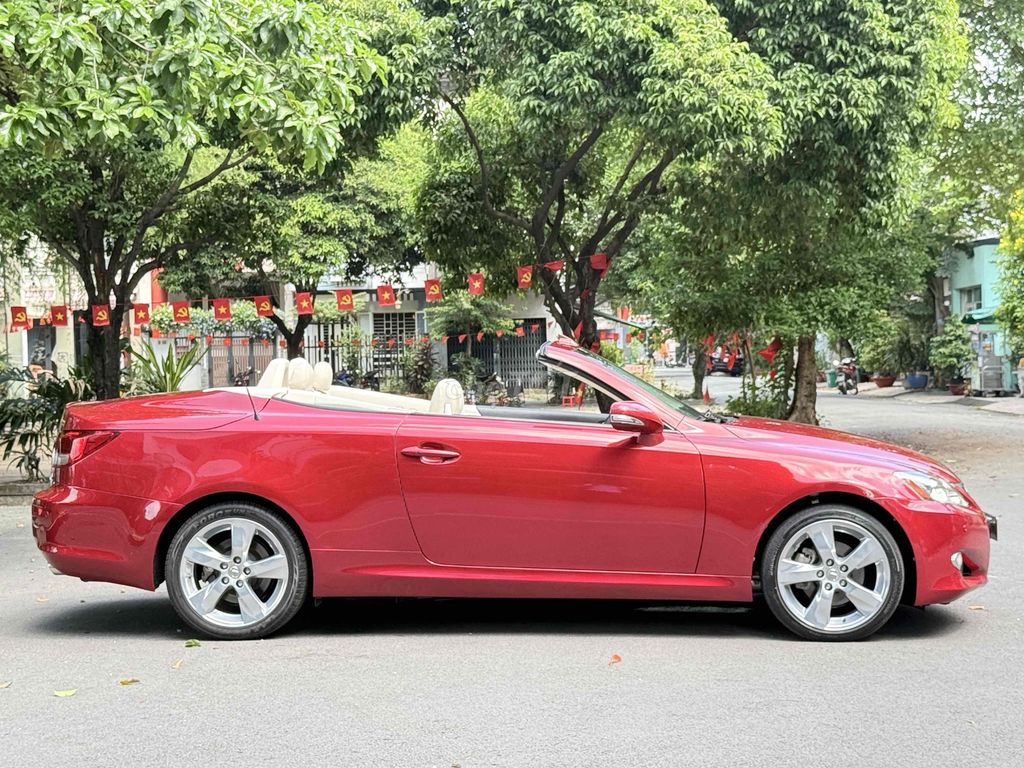 Lexus 2010 - ảnh 4