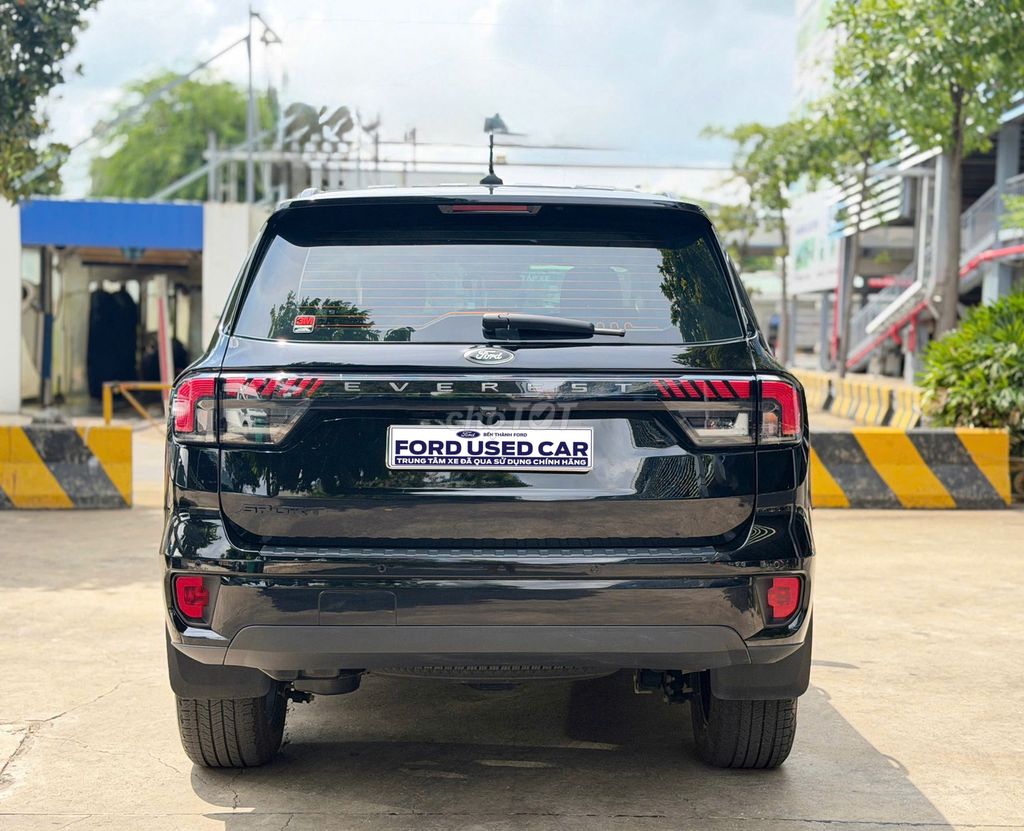 Ford Everest 2025 - ảnh 4