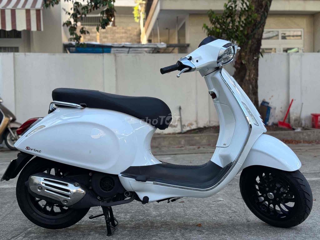 Vespa Sprint 2017 - ảnh 1
