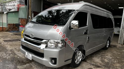 Toyota Hiace 2018 - ảnh 1