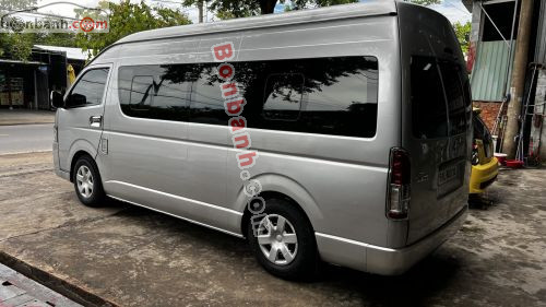 Toyota Hiace 2018 - ảnh 3