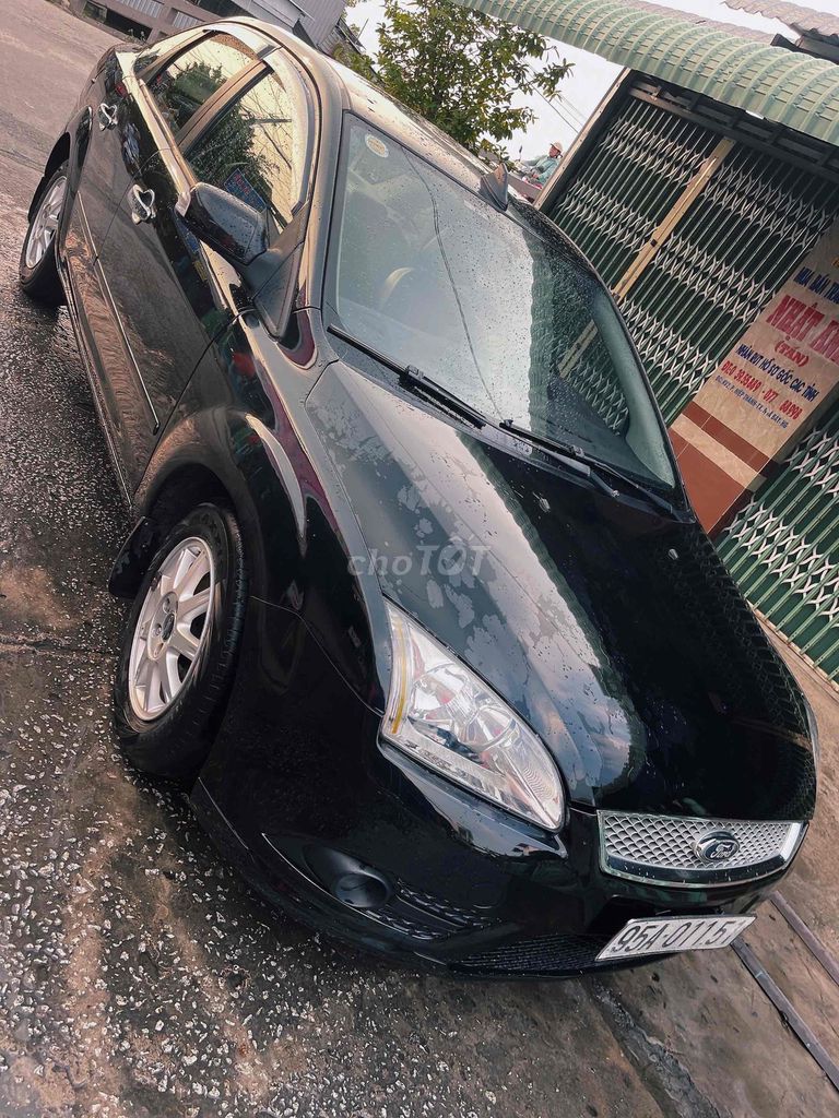 Ford Focus - ảnh 1