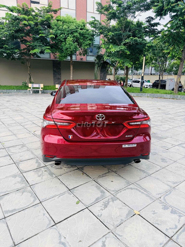 Toyota Camry 2.5Q 2022 - ảnh 2