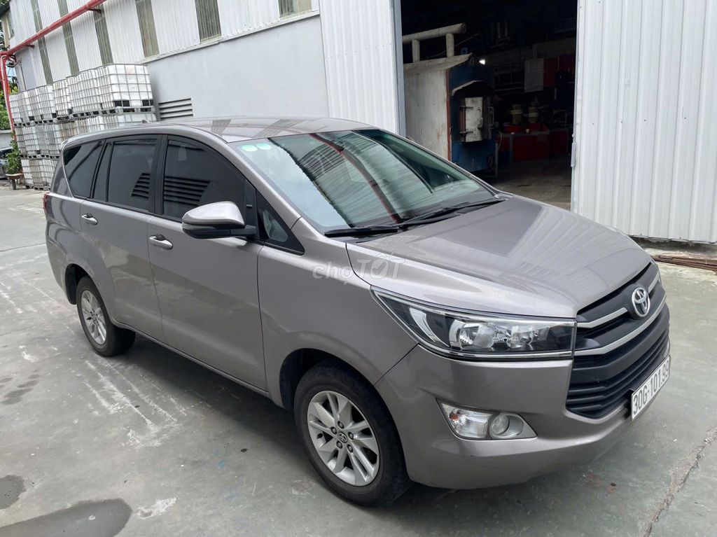 Toyota Innova 2.0E 2019 - ảnh 3