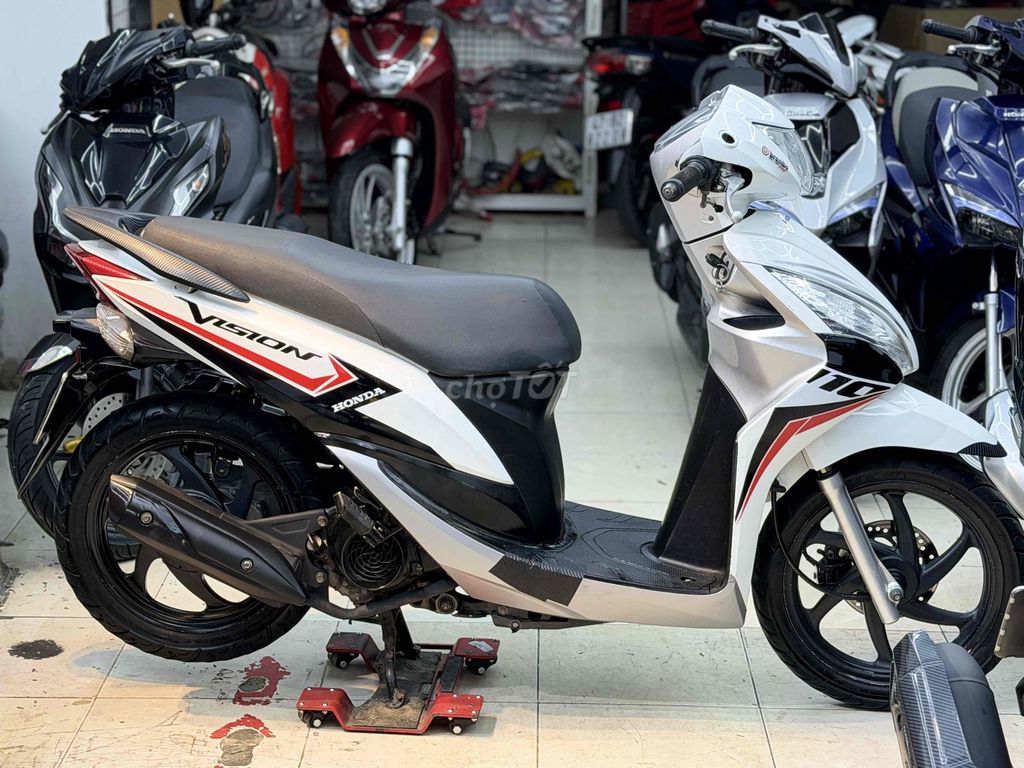 Honda Vision 2012 - ảnh 3