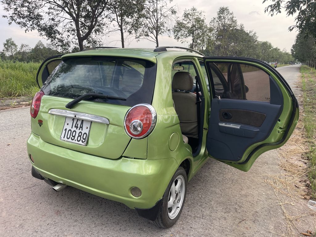 Chevrolet Spark - ảnh 5