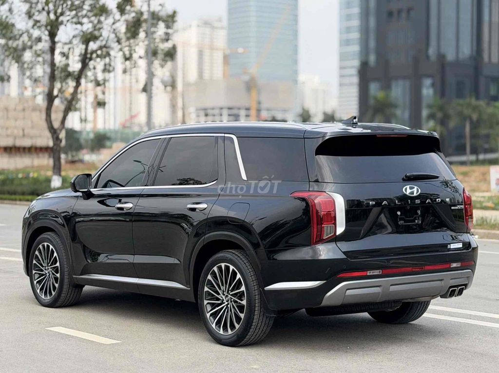 Kia Carnival Luxury 2.2D 2023 - ảnh 3
