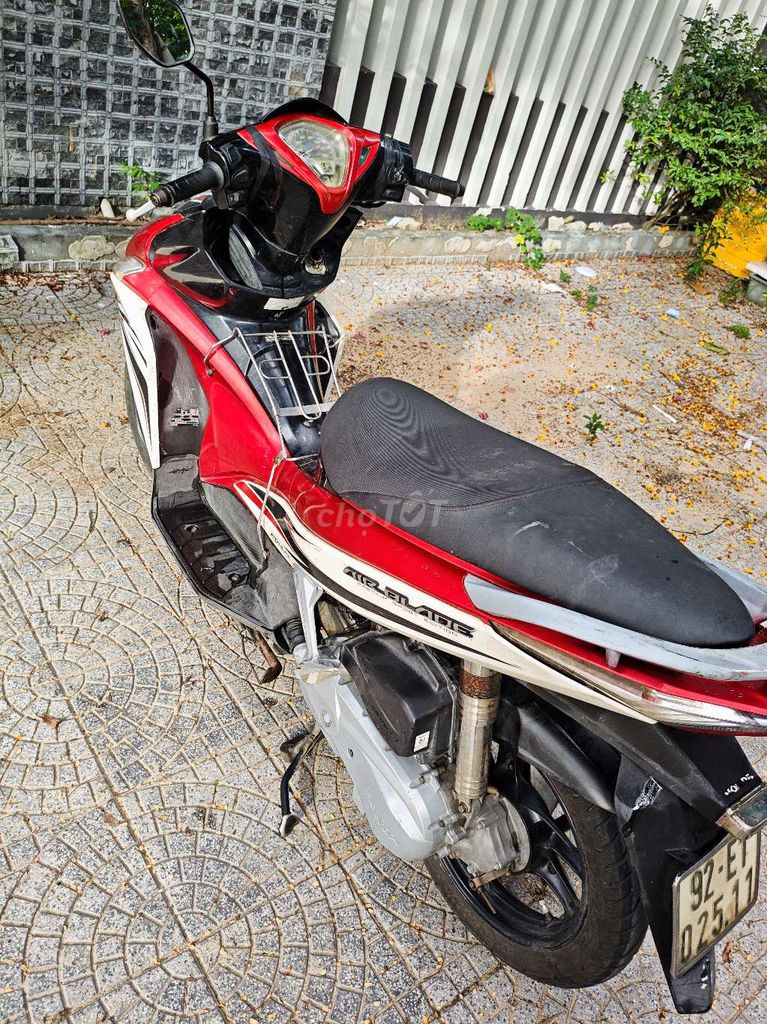 Honda Air Blade 2011 - ảnh 3