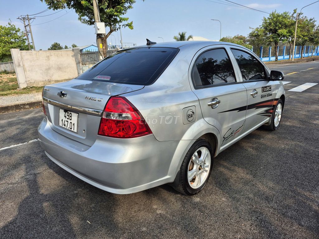 Chevrolet Aveo 2014 - ảnh 4