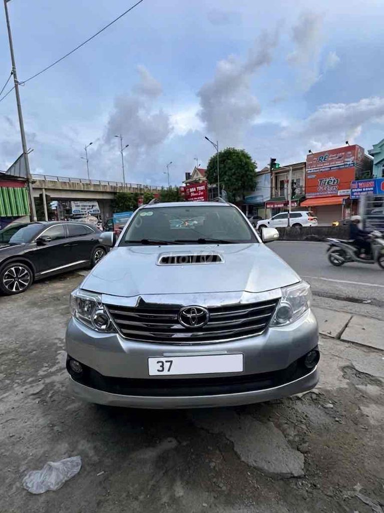Toyota Fortuner 2014 - ảnh 2