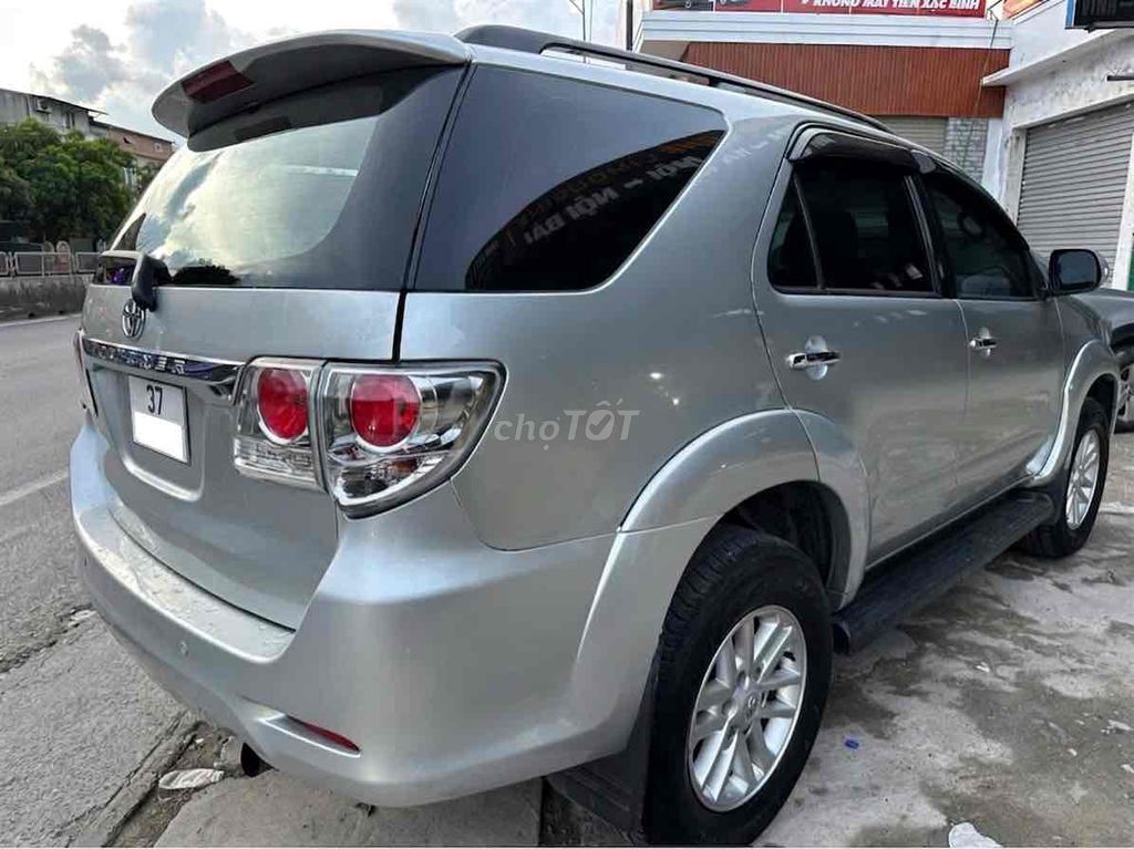 Toyota Fortuner 2014 - ảnh 3