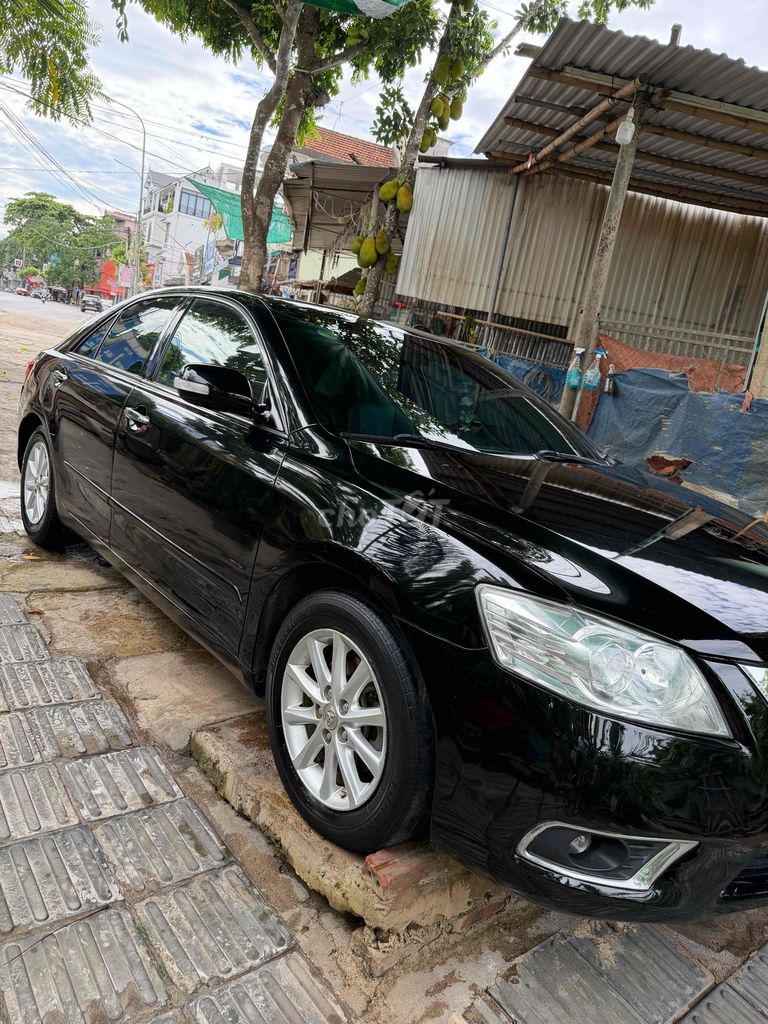 Toyota Camry 2011 - ảnh 2