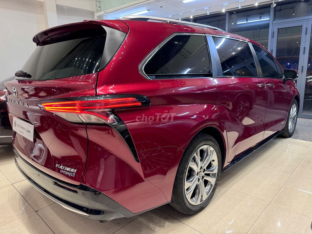 Toyota Sienna 2021 - ảnh 3
