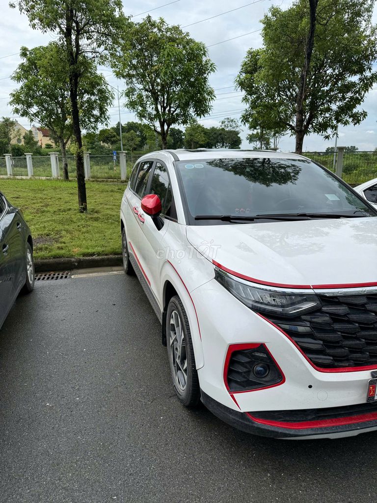 Hyundai Custin - ảnh 2
