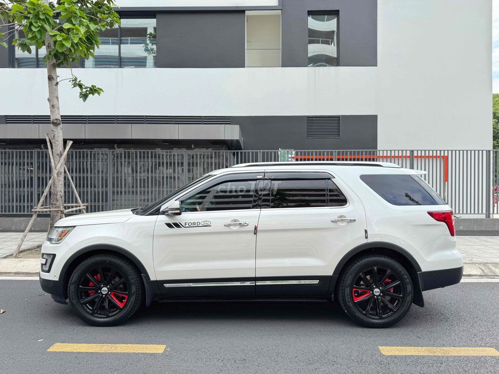 Ford Explorer 2017 - ảnh 4