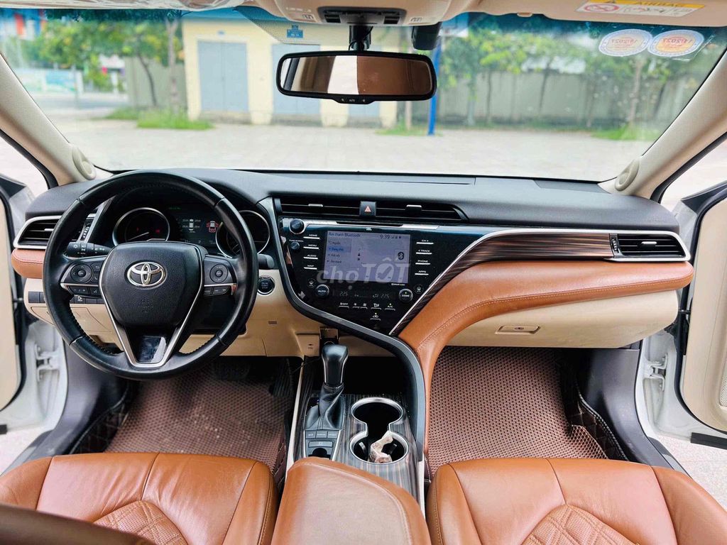 Toyota Camry 2019 - ảnh 5