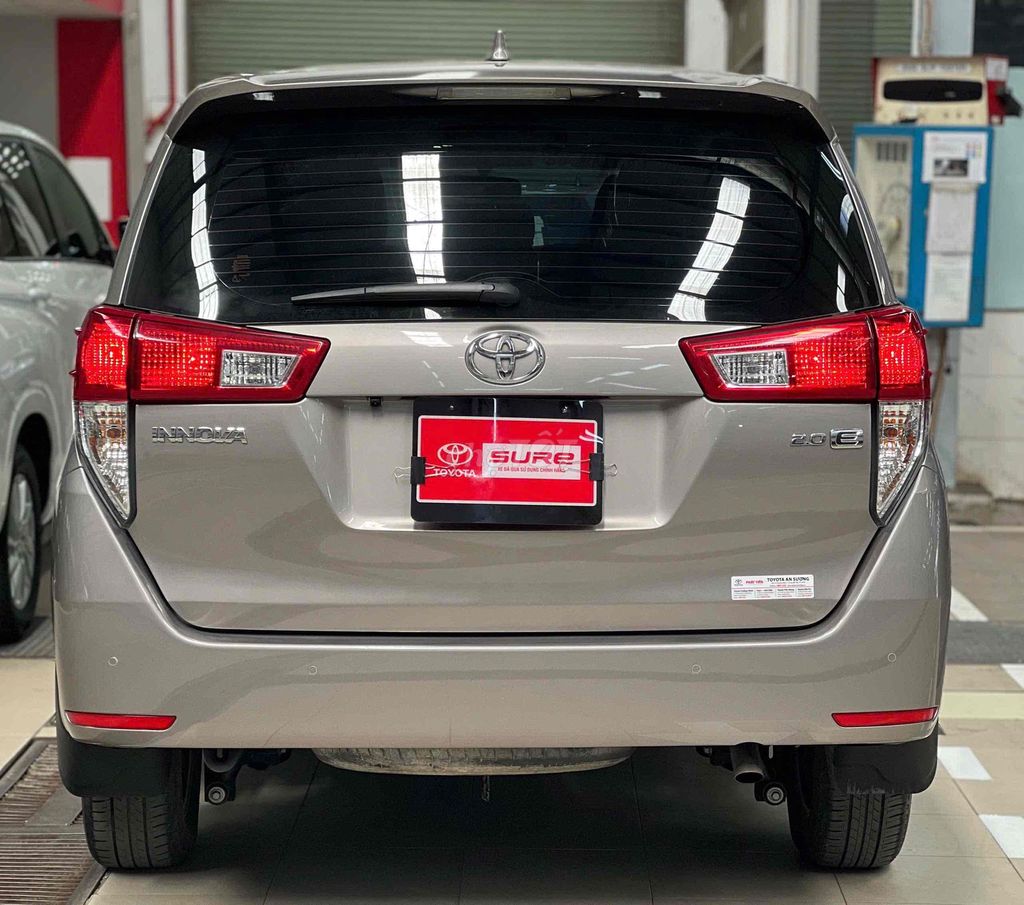 Toyota Innova 2.0E 2022 - ảnh 4