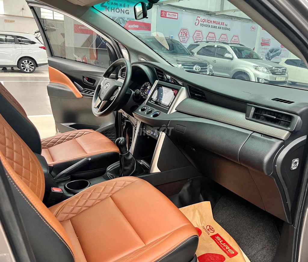 Toyota Innova 2.0E 2022 - ảnh 5