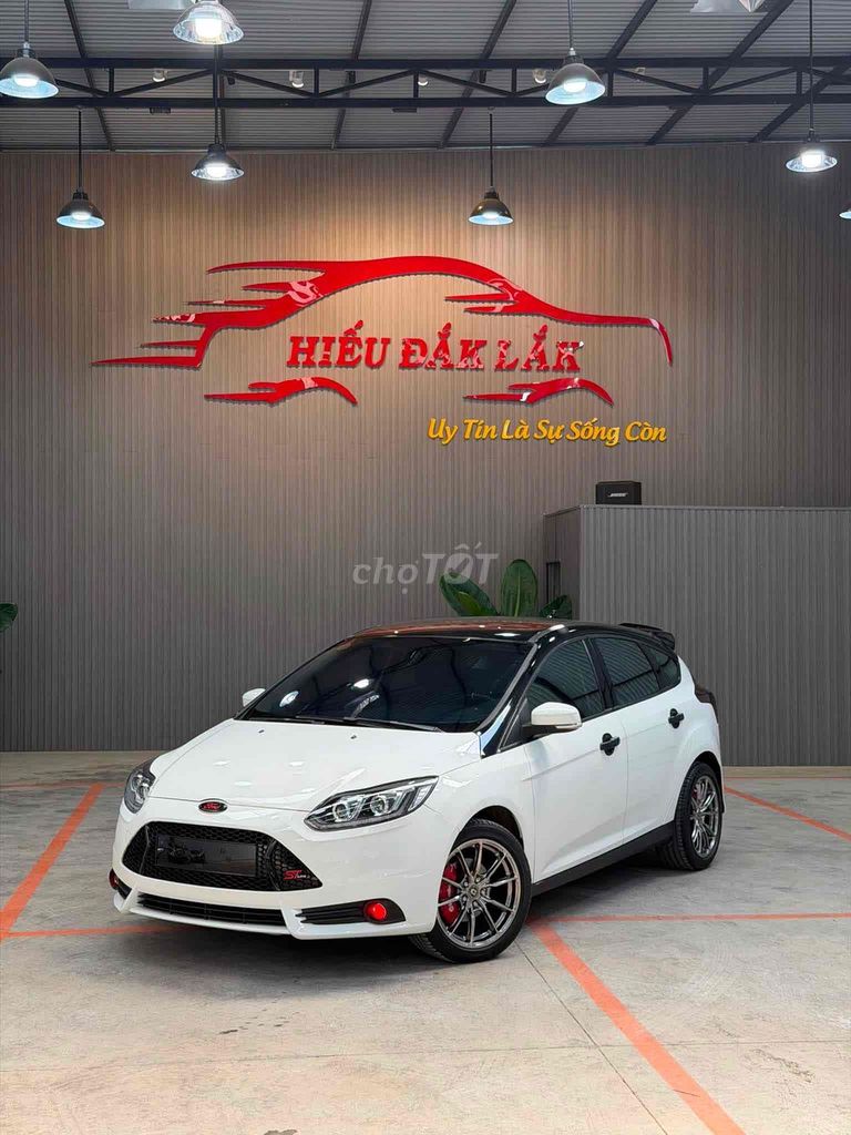 Ford Focus 2013 - ảnh 2