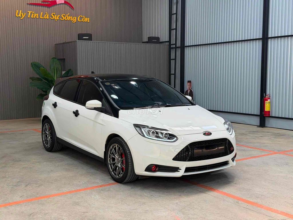Ford Focus 2013 - ảnh 3
