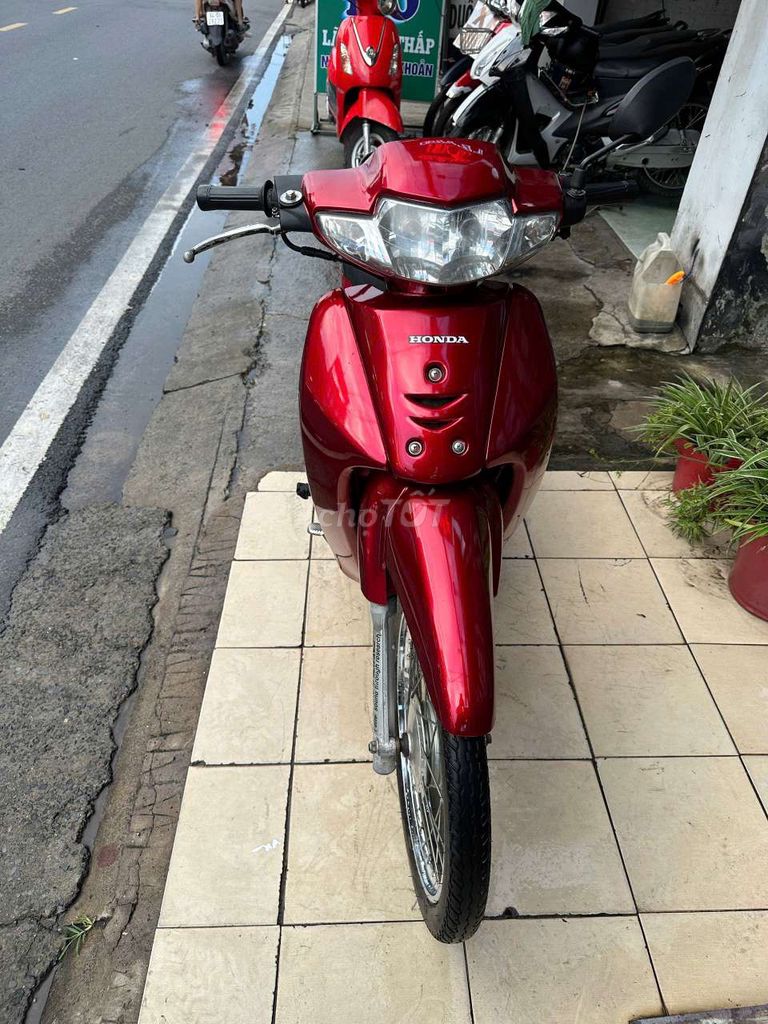 wave d 2004 - ảnh 1
