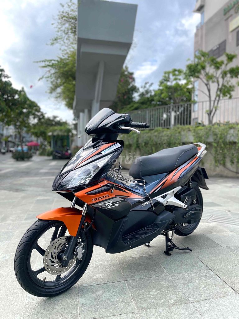 Honda Ab 2010 - ảnh 1