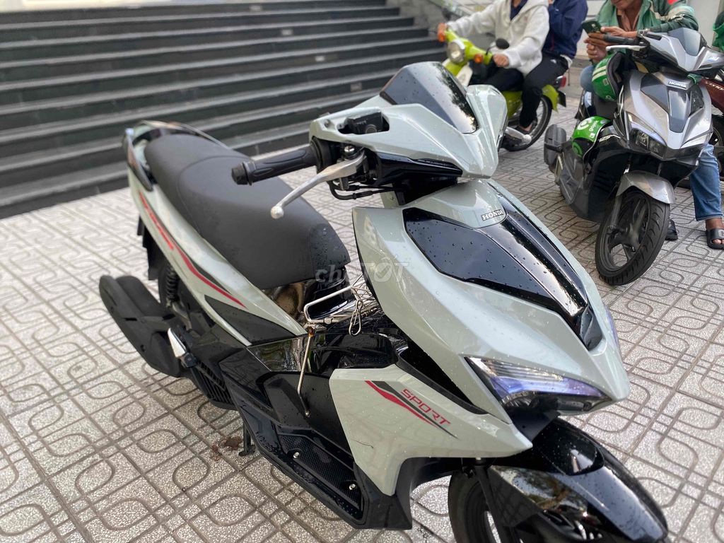 Honda Air Blade 2016 - ảnh 2