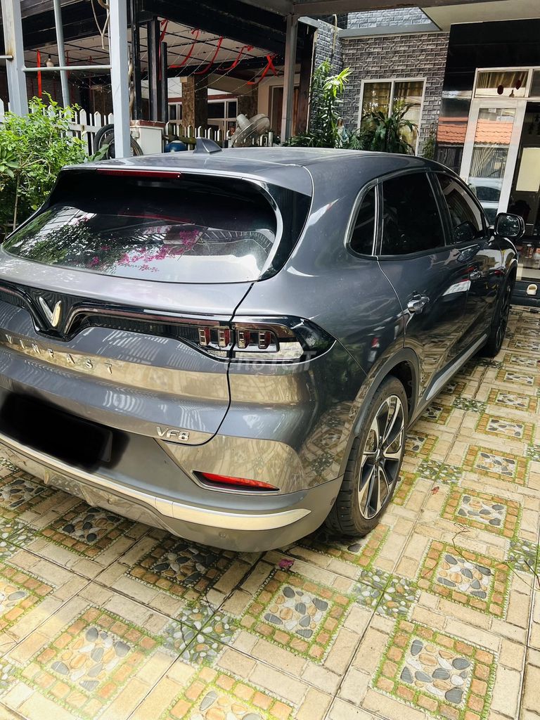 VinFast VF8 Plus - ảnh 3