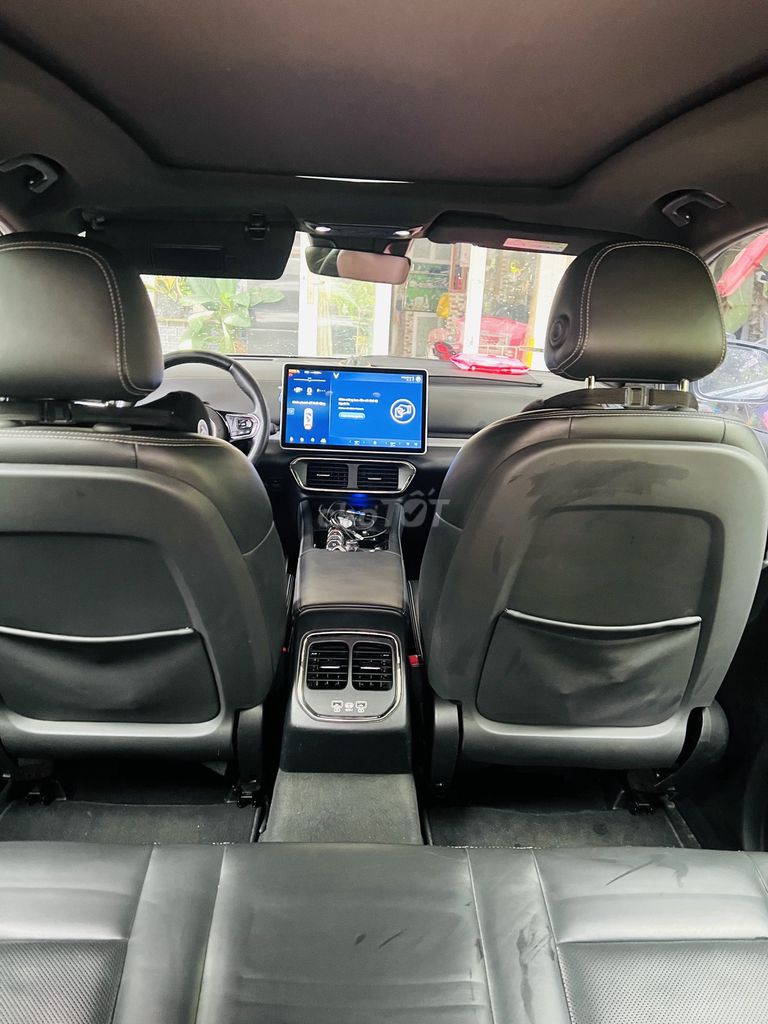 VinFast VF8 Plus - ảnh 5