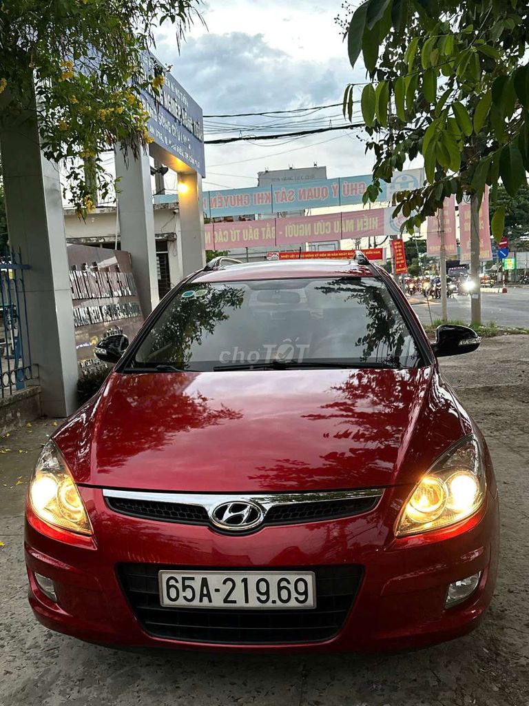 i 2011 - ảnh 1