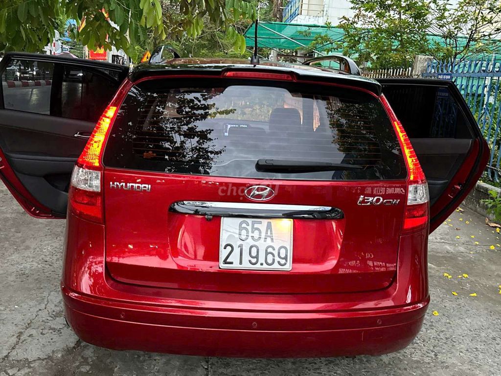 i 2011 - ảnh 2