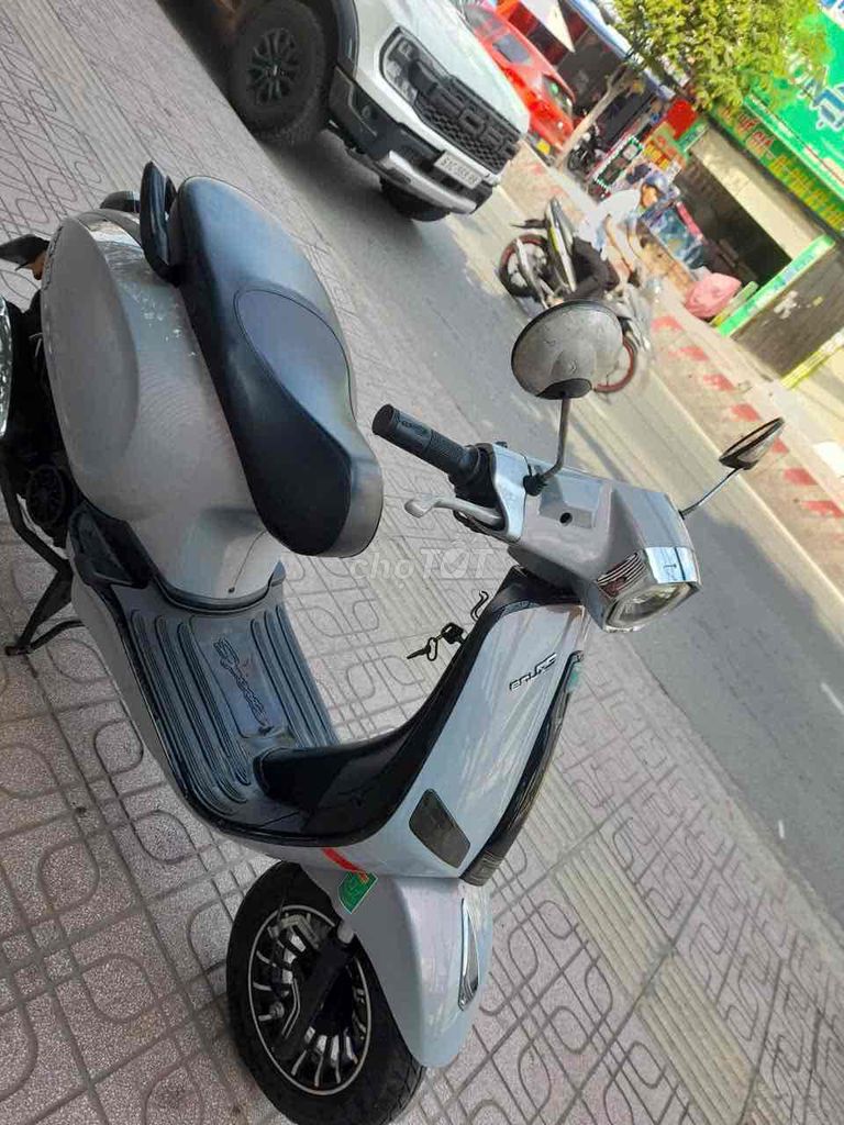 Vespa 2022 - ảnh 2