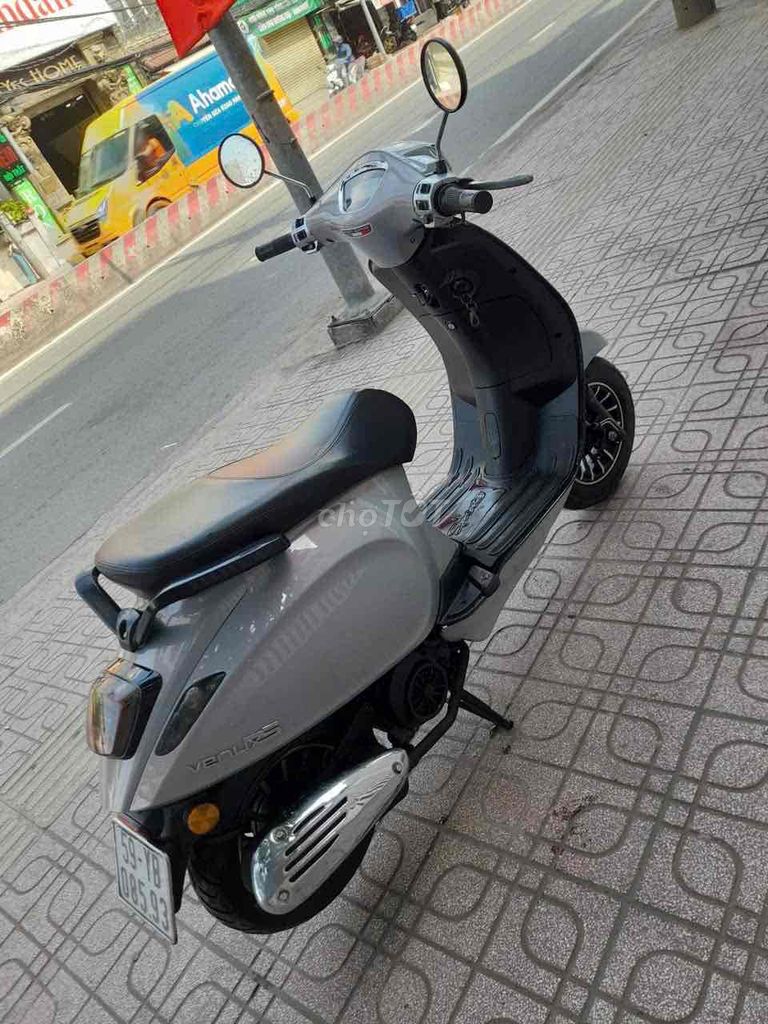Vespa 2022 - ảnh 4