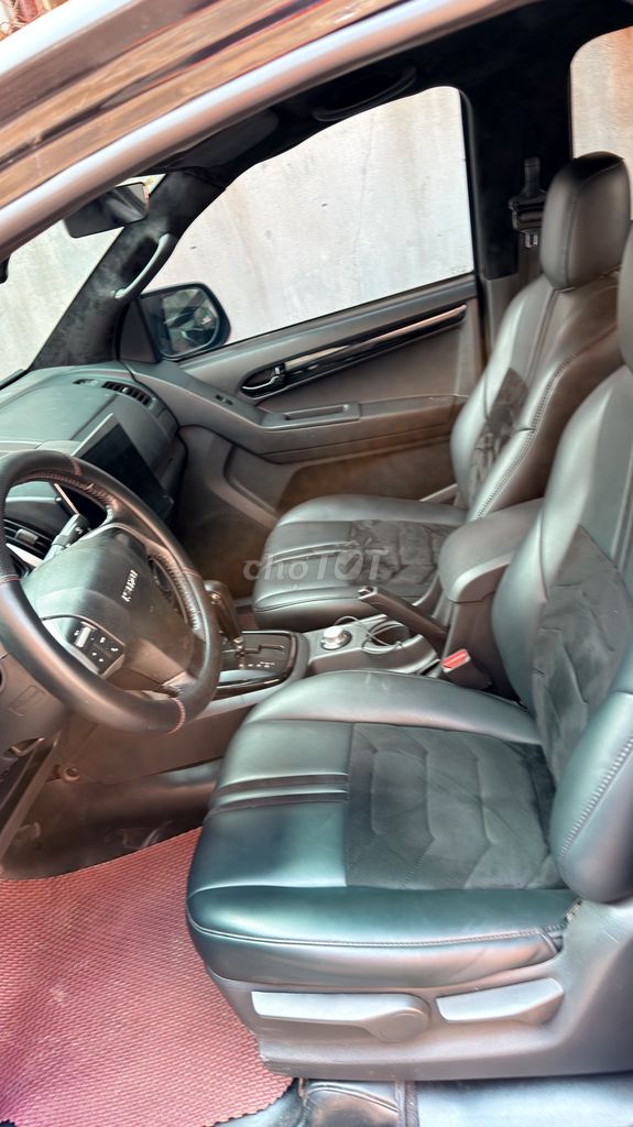Isuzu Dmax - ảnh 3