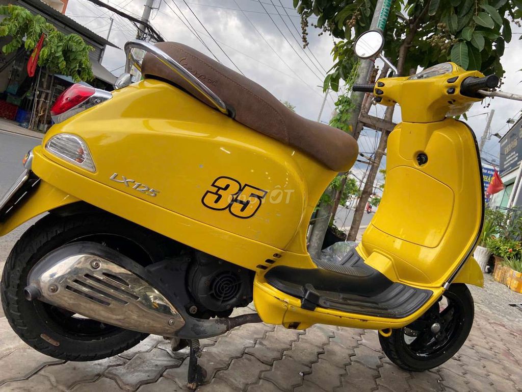 Piaggio Vespa 2010 - ảnh 4