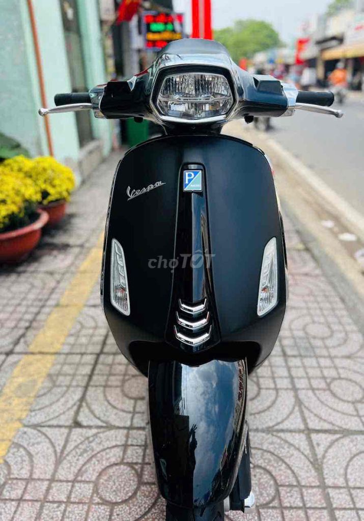 Vespa Sprint 2022 - ảnh 1
