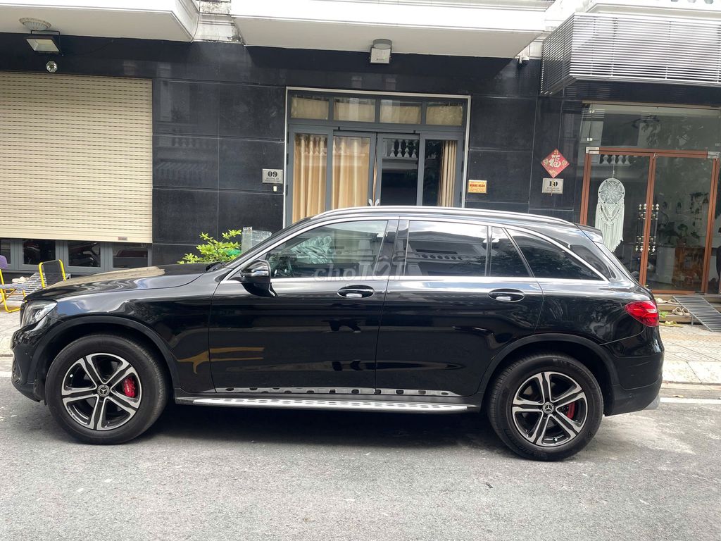 Mercedes-Benz GLC 2019 - ảnh 4