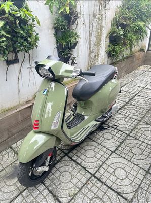 Piaggio Vespa 2022 - ảnh 1