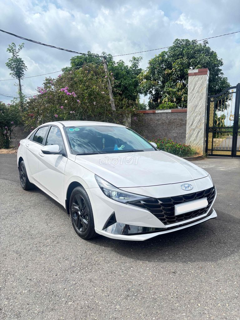 Hyundai Elantra 2024 - ảnh 2
