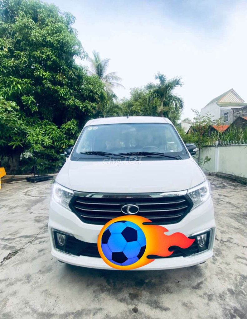 Suzuki Ertiga - ảnh 1