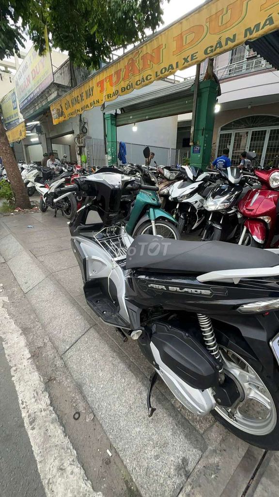 Honda Air Blade 2017 - ảnh 1