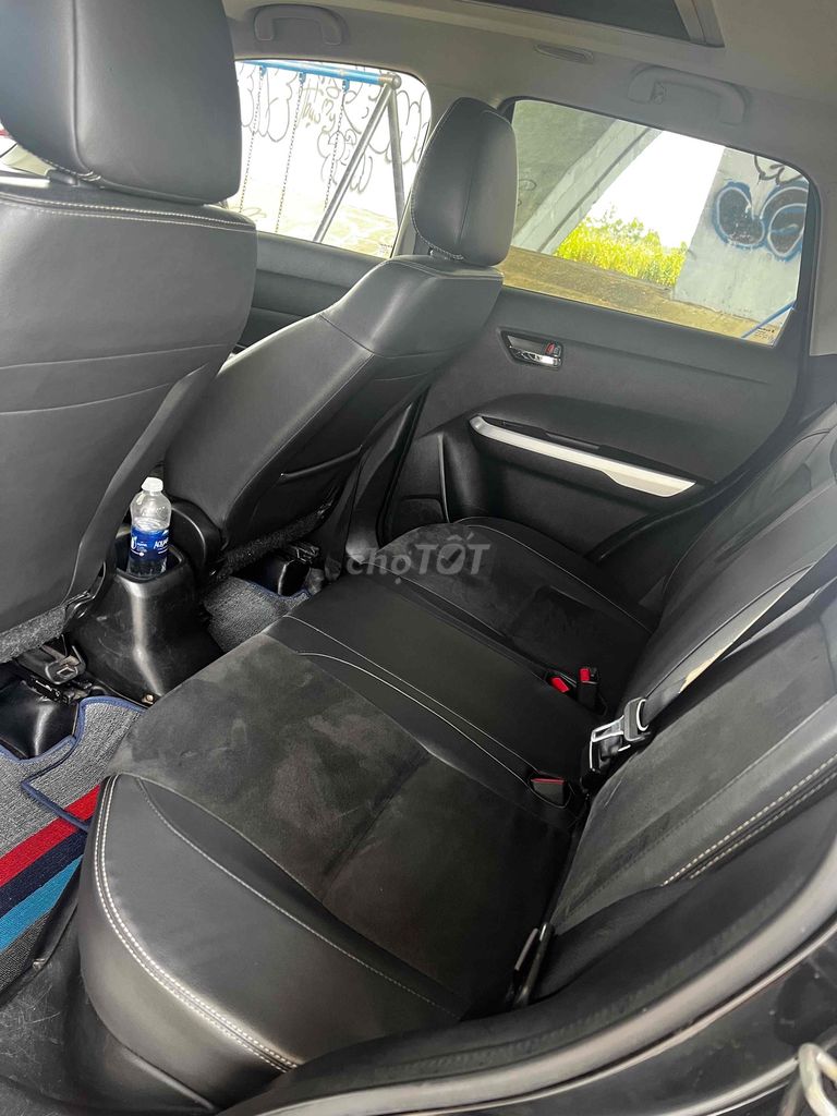 Suzuki Vitara - ảnh 4